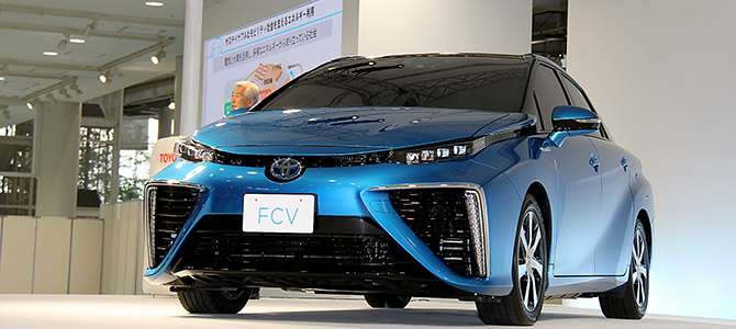 Toyota FCV - Picture courtesy Bertel Schmitt
