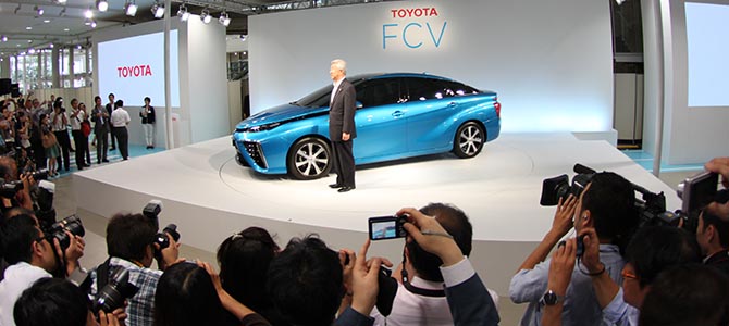 Toyota FCV reveal 4 - Picture courtesy Bertel Schmitt