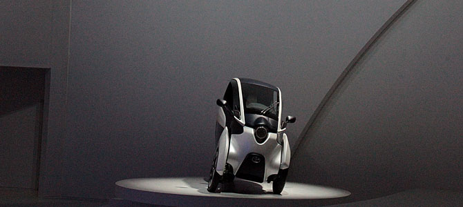 Toyota i-ROAD concept - Picture courtesy Bertel Schmitt